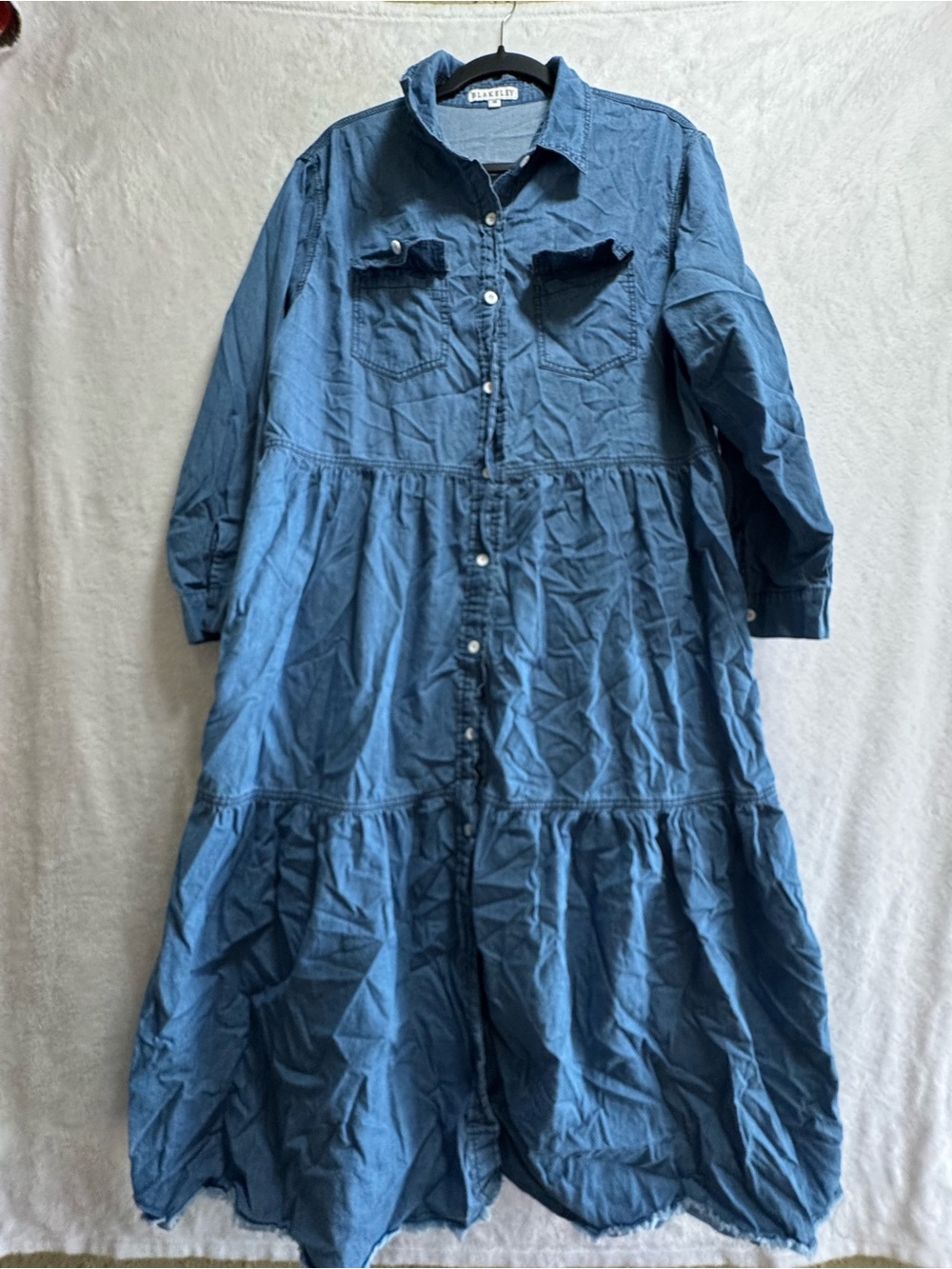 Button-Front Washed Chambray Tiered Long-Sleeve Dress - Blue